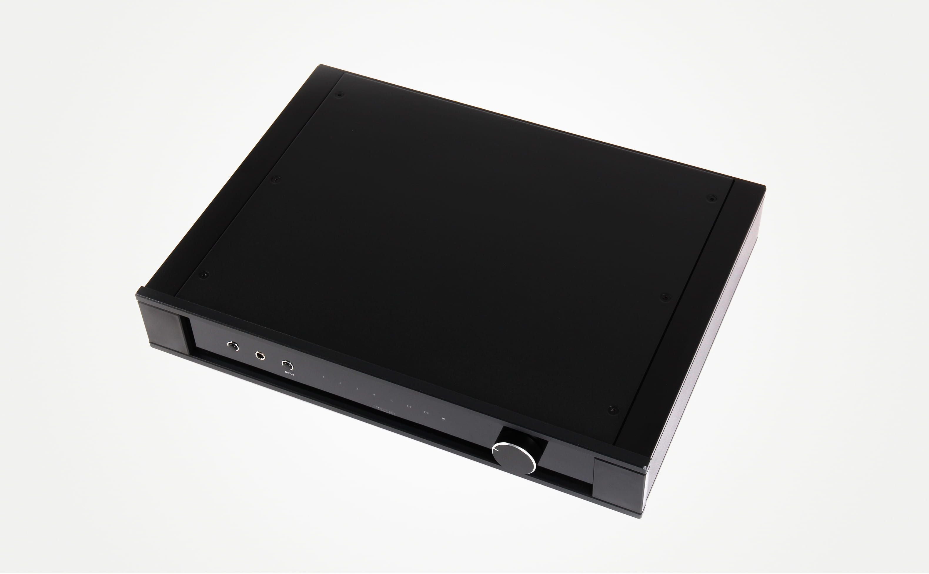 Rega Elex Mk4 Integrated Amplifier w/Phono Pre (available to demo )