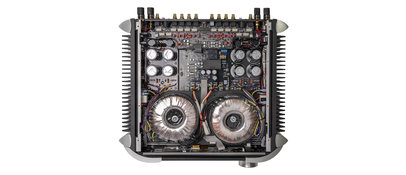 Moon by Simaudio 641 Integrated Amplifier (available to demo)
