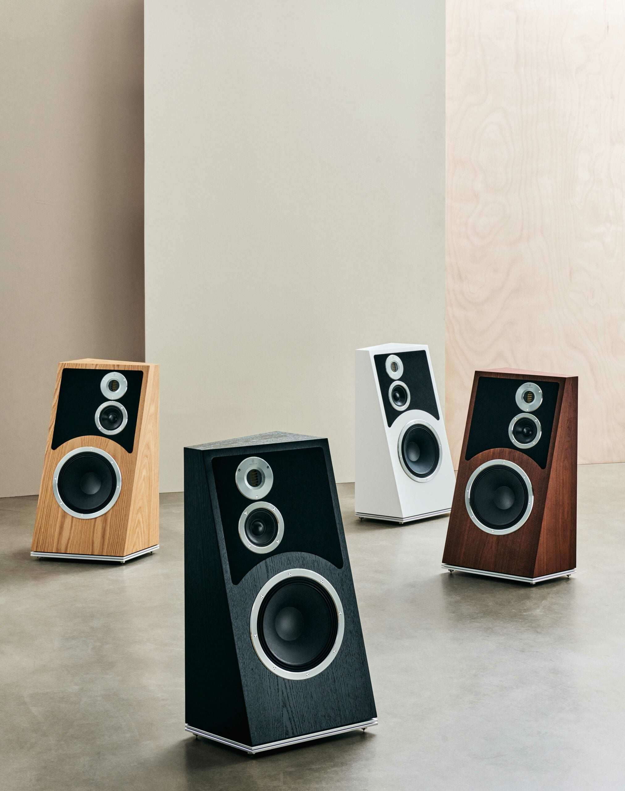 Audiovector Trapeze Ri Floorstanding Loudspeaker (PAIR) (available to demo)